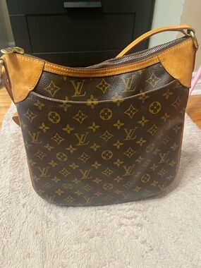 Vintage Louis Vuitton Monogram Shoulder Bag